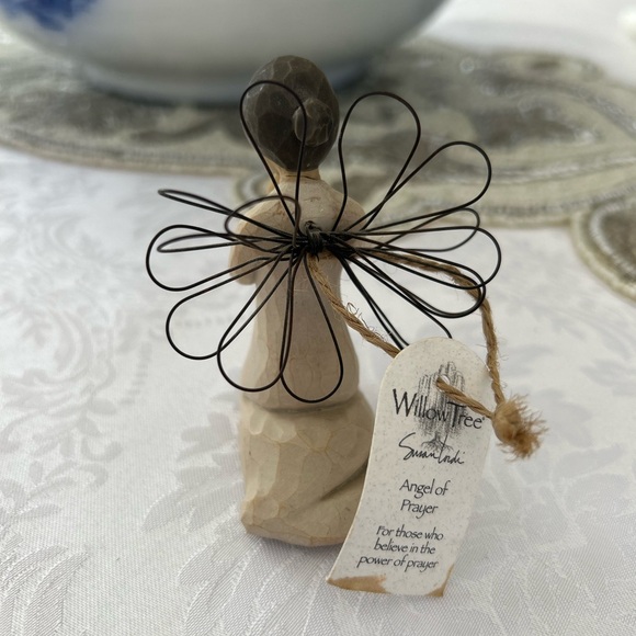 4 Willow Tree Figurines - Picture 6 of 12